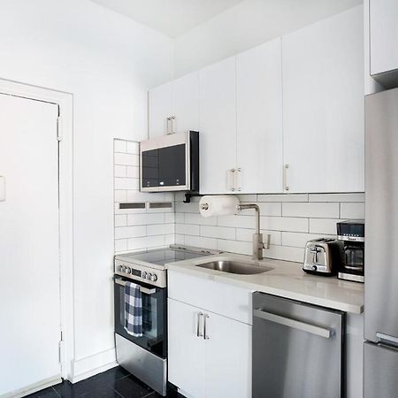 444-5C Newly Renovated Studio Midtown West W&D Apartment Ню Йорк Екстериор снимка